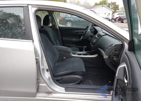 2015 Nissan Altima 2.5 S из США, поврежденный, VIN 1N4AL3AP2FN307339